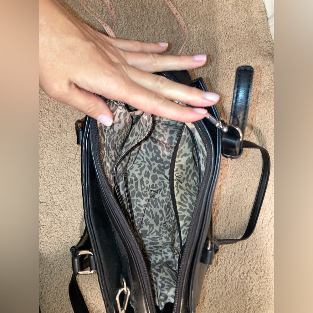 Guess handbag - Picture 4 of 4